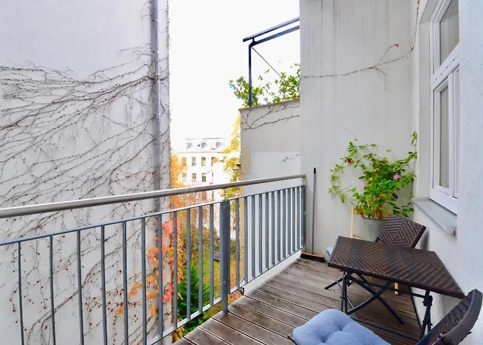 Apartamento Beautiful Flat Next To Karlskirche Viena