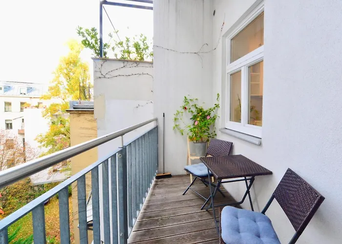 Beautiful Flat Next To Karlskirche * Viena