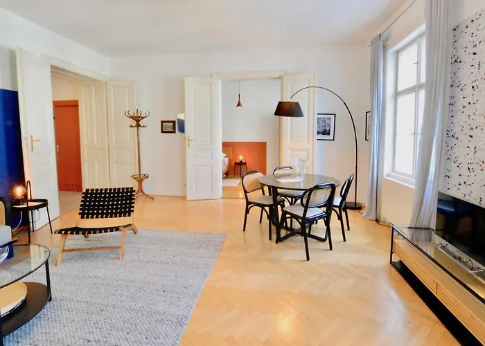 Apartamento Beautiful Flat Next To Karlskirche Viena