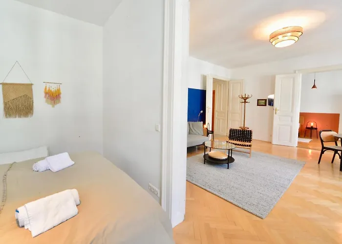 Beautiful Flat Next To Karlskirche Apartamento
